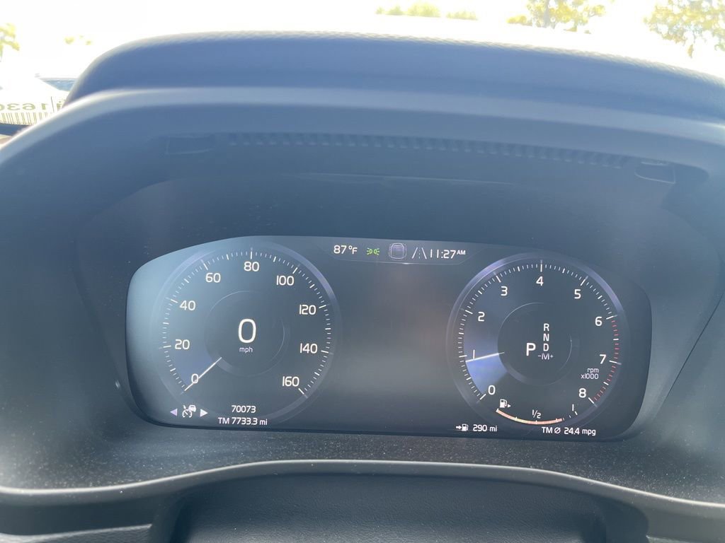 Used 2019 Volvo XC40 T5 Momentum AWD/4WD image 19