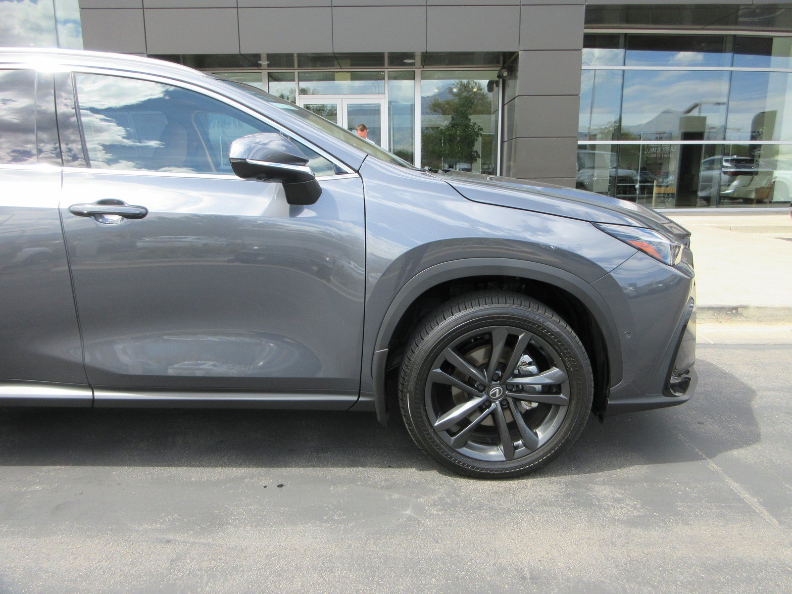 Used 2026 Lexus NX 450h+ AWD w/ Luxury Package image 12
