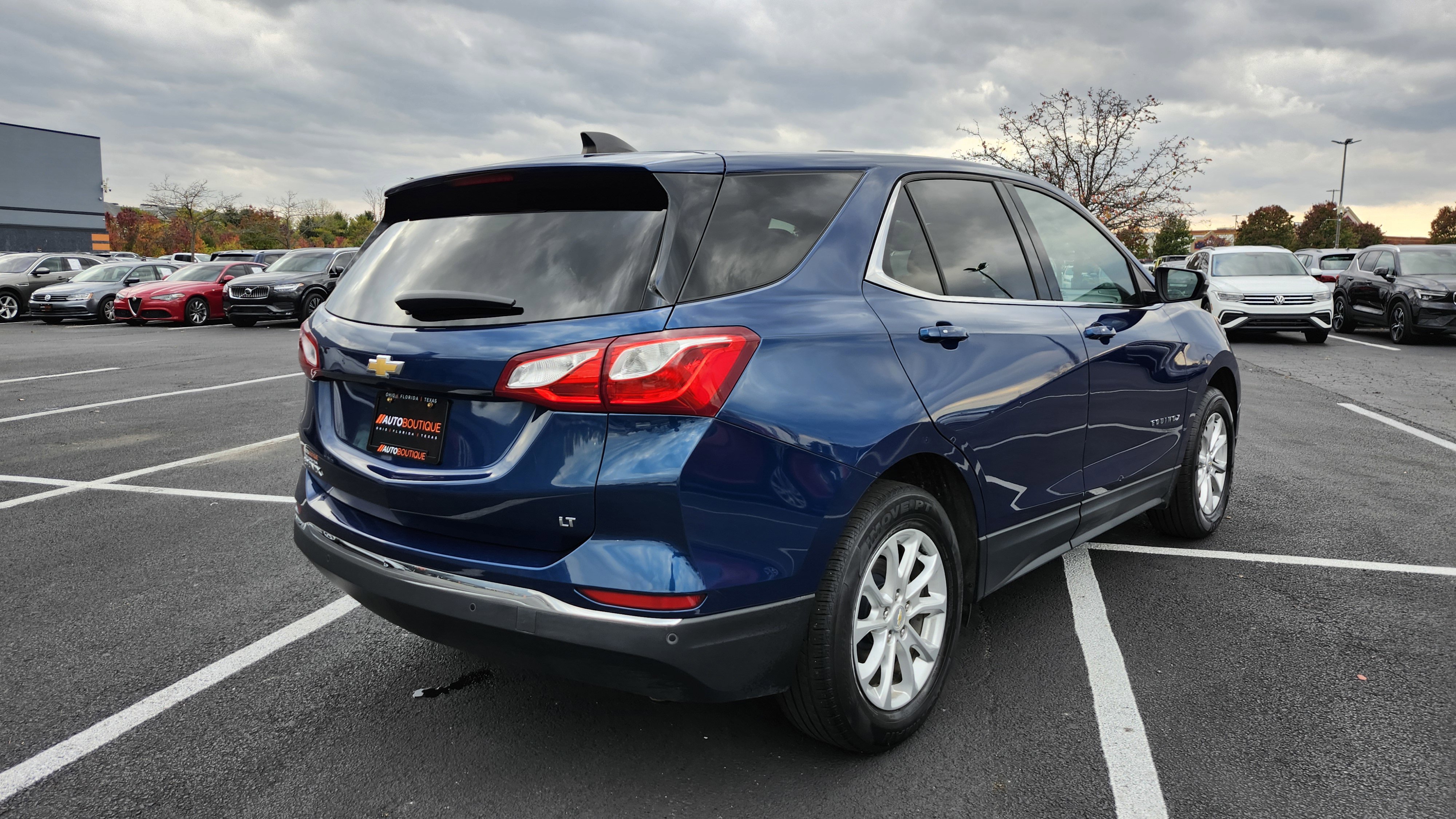 Used 2019 Chevrolet Equinox LT w/ Driver Convenience Package image 11