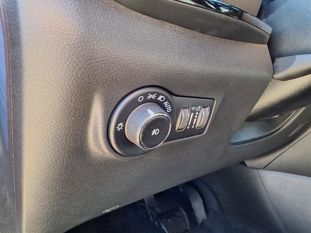 New 2026 Jeep Compass Altitude image 11