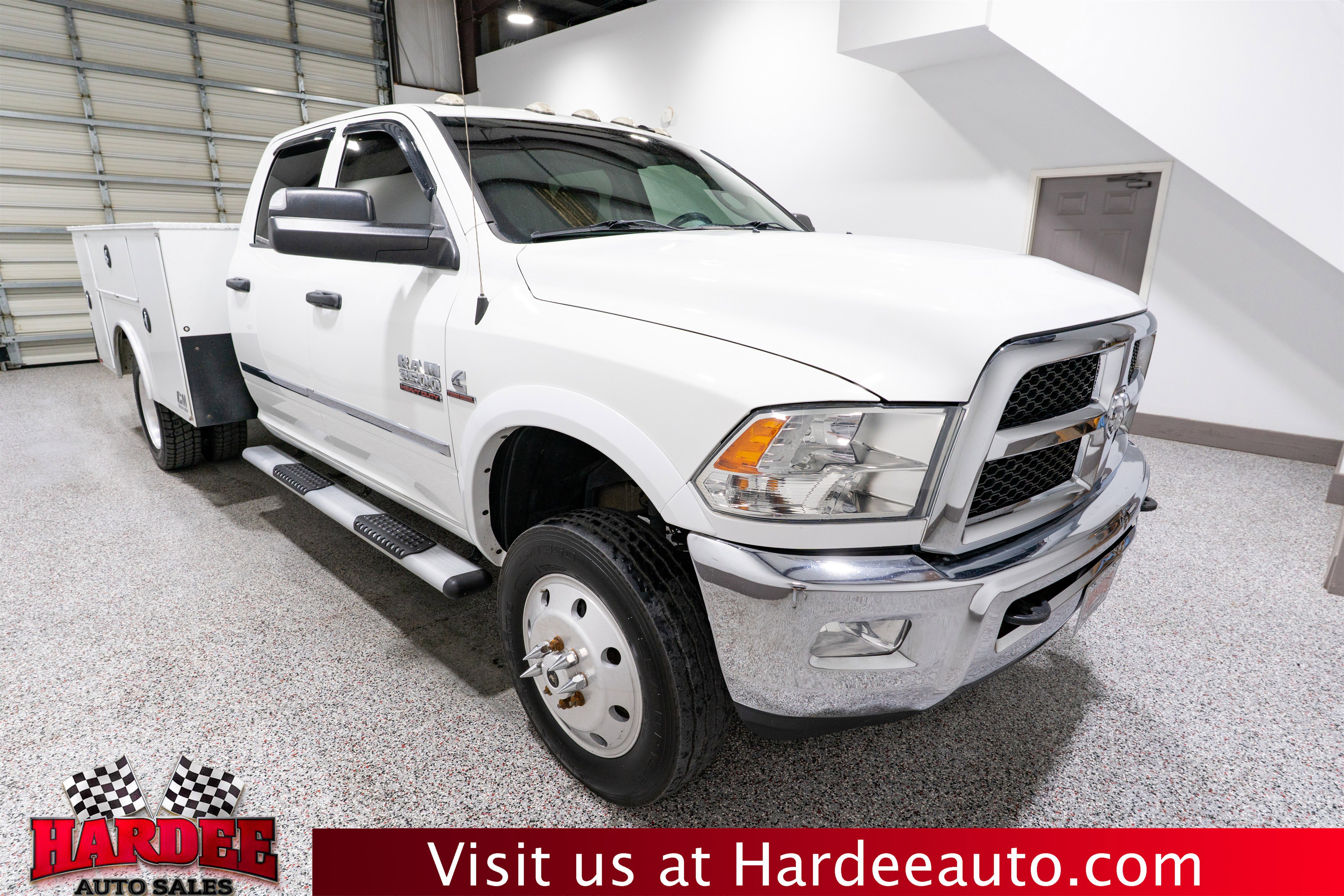 Used 2018 RAM 3500 Tradesman w/ Chrome Appearance Group AWD/4WD image 6