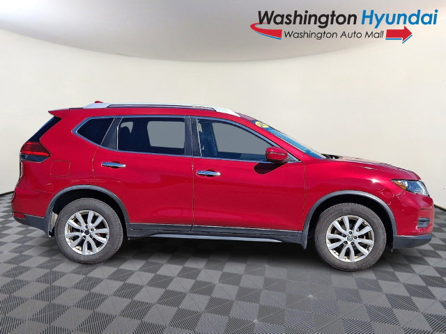 Used 2017 Nissan Rogue SV AWD/4WD image 7