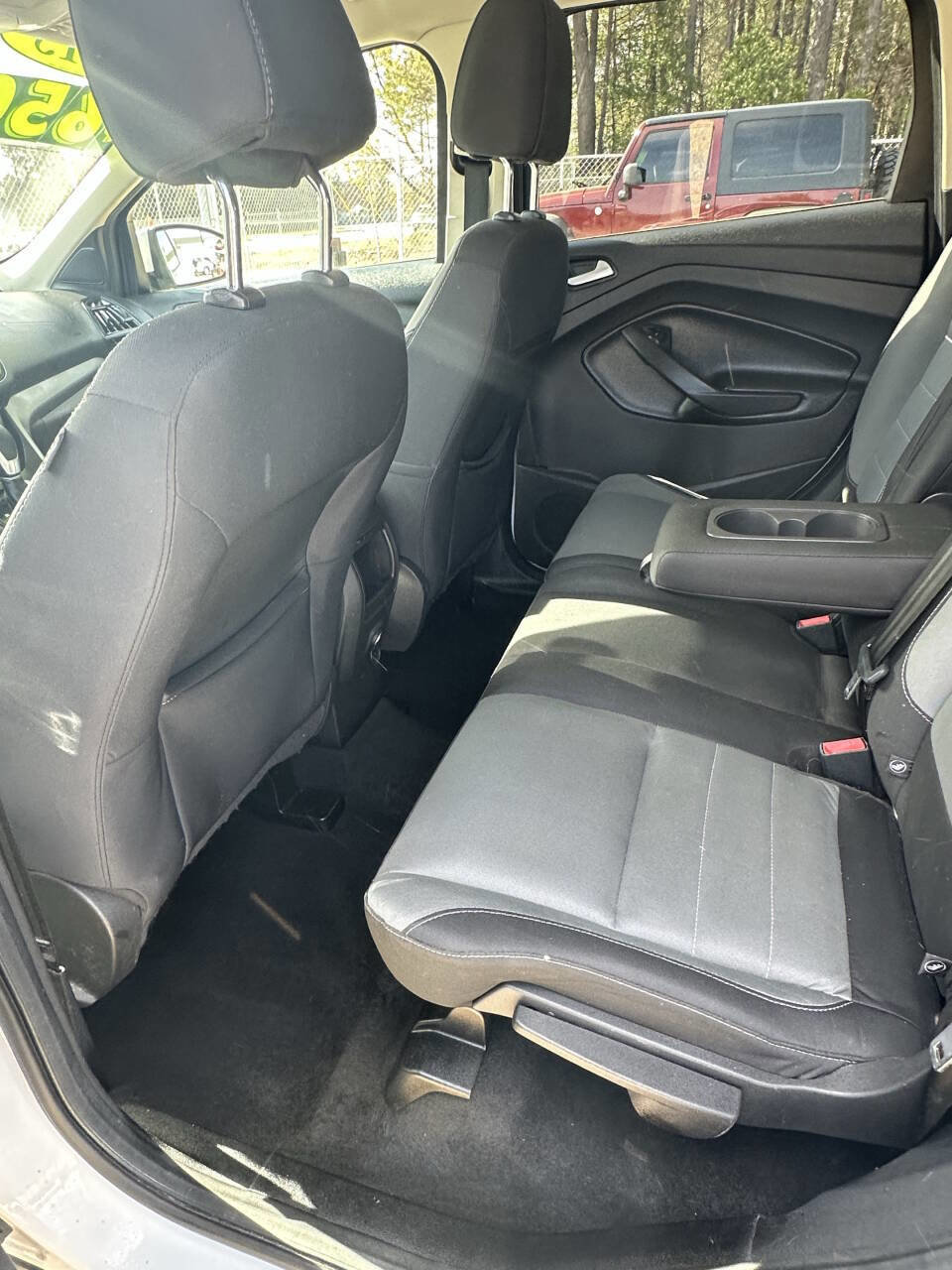 Used 2015 Ford Escape SE image 8