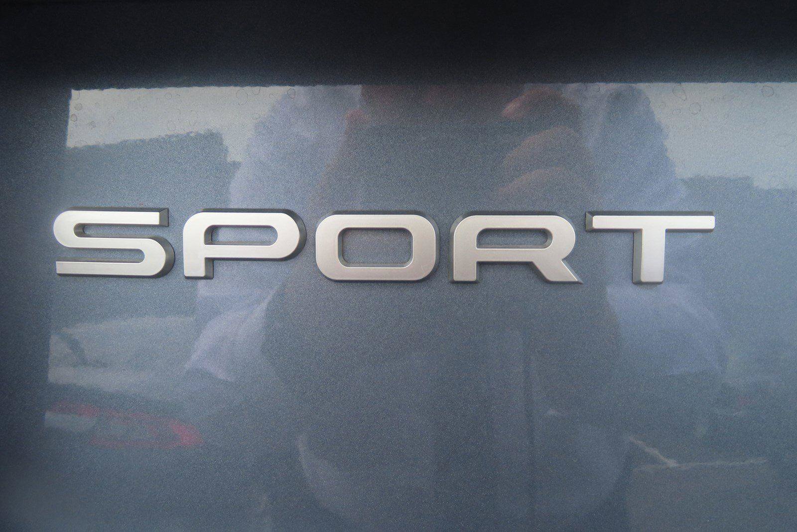 Used 2023 Land Rover Discovery Sport SE AWD/4WD image 39