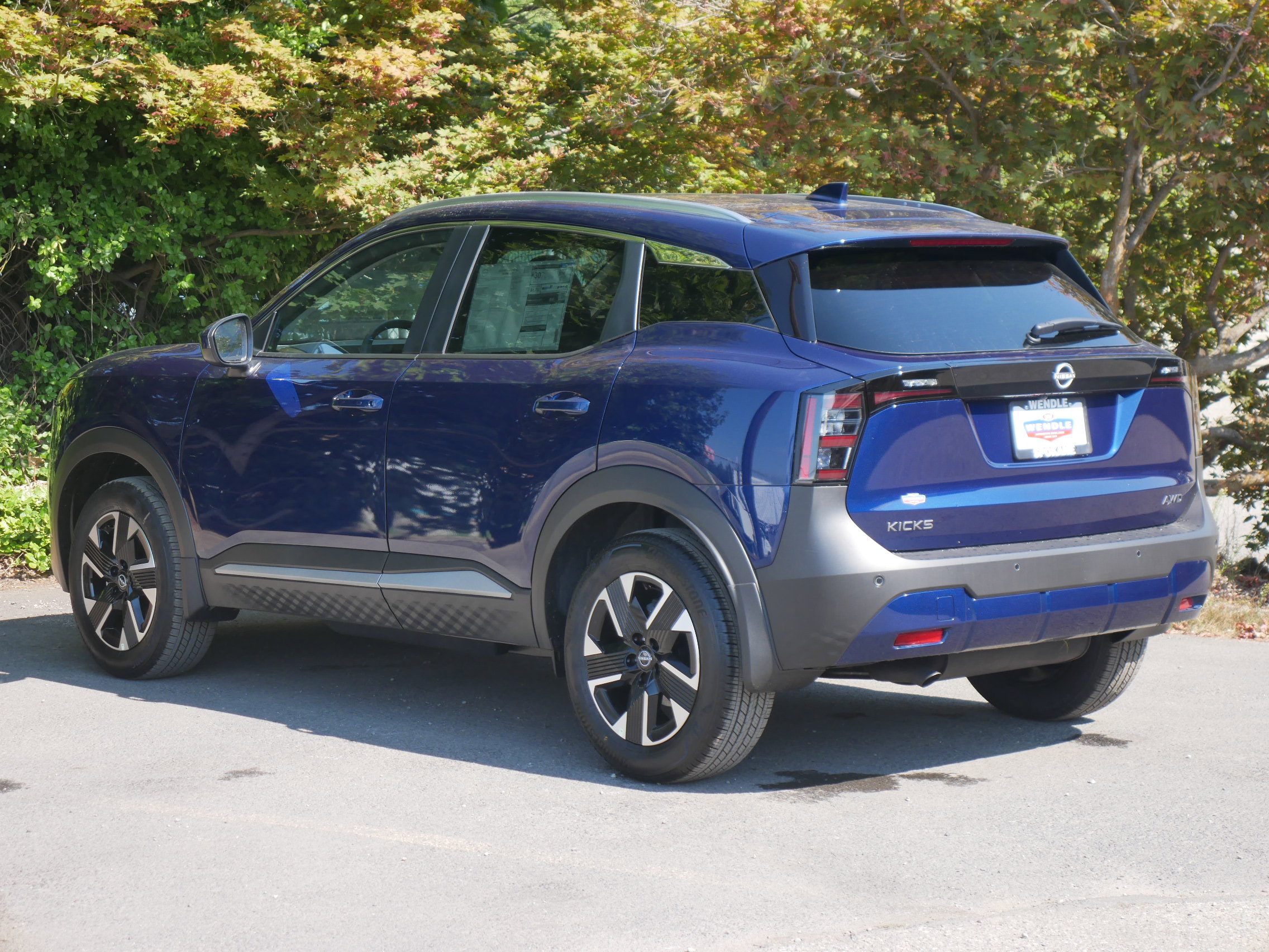 New 2025 Nissan Kicks SV w/ SV Premium Package image 16