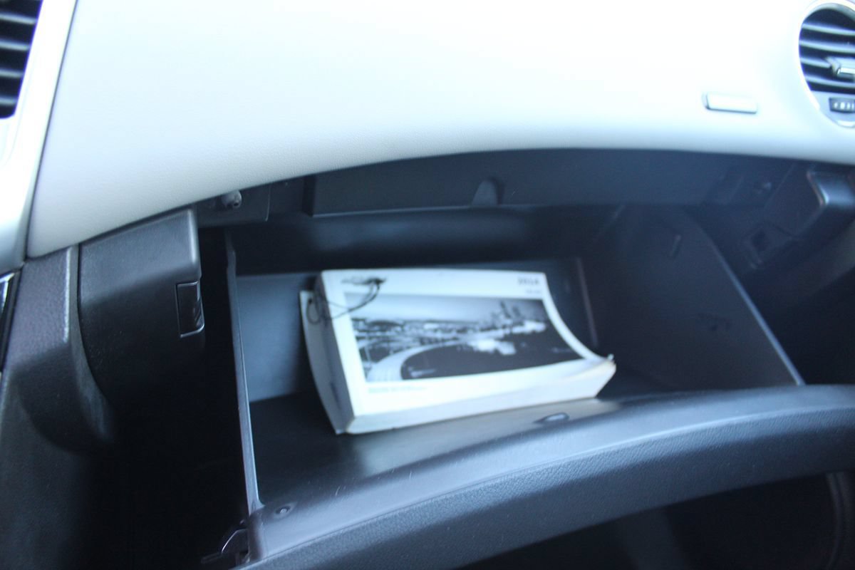 Used 2014 Chevrolet Cruze LS FWD image 25