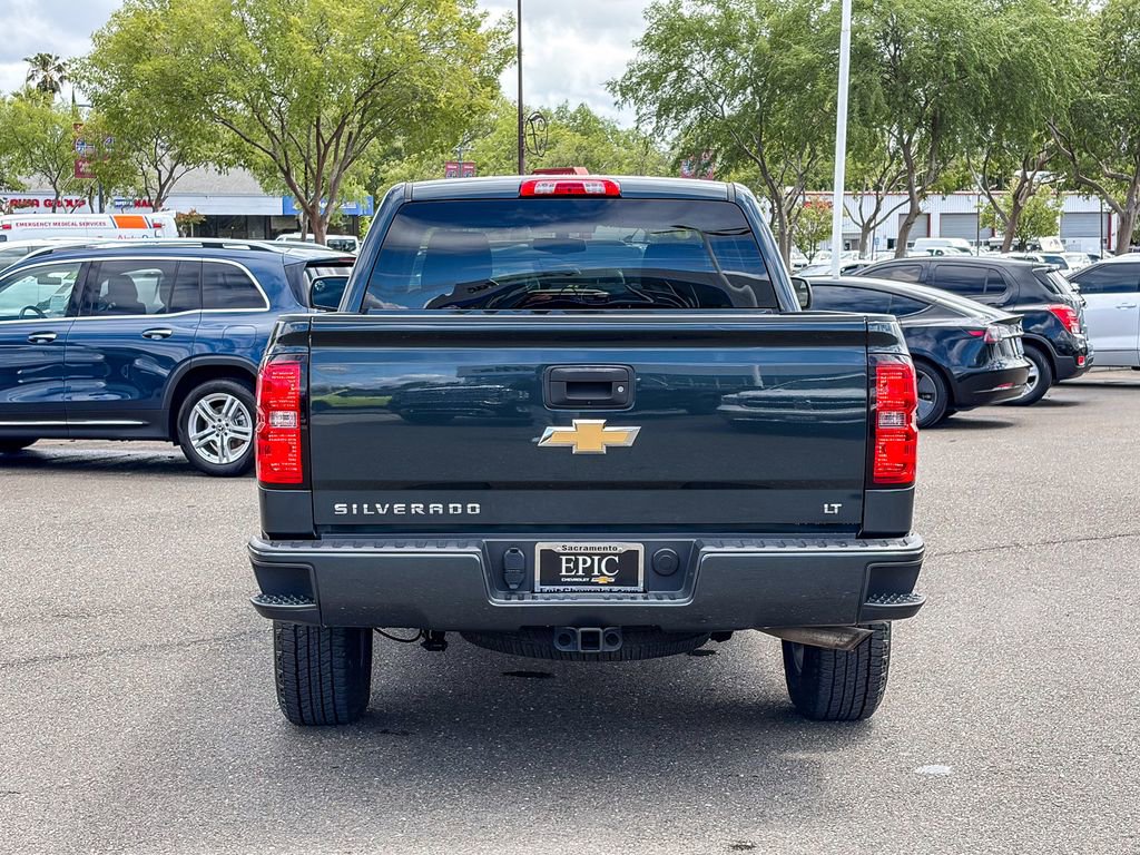 Used 2018 Chevrolet Silverado 1500 LT w/ All Star Edition AWD/4WD image 3