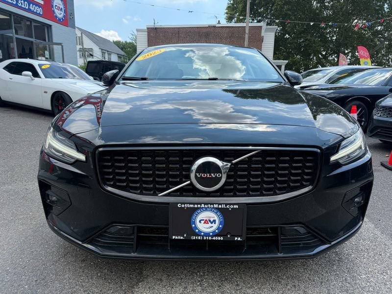 Used 2023 Volvo S60 B5 Core AWD/4WD image 3
