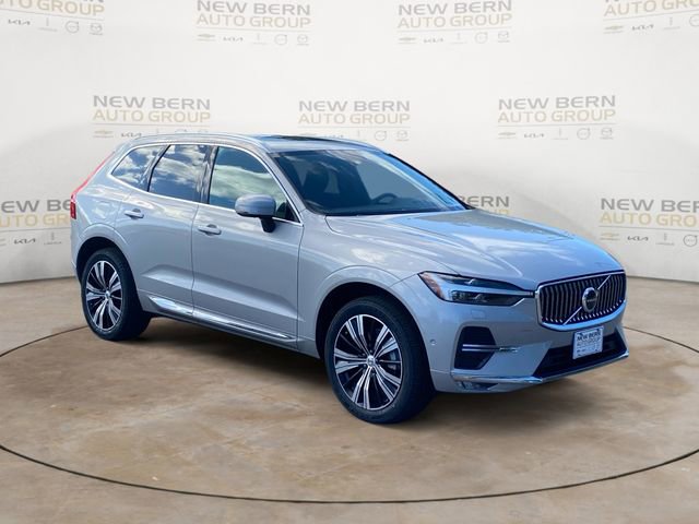 Certified 2023 Volvo XC60 B5 Plus w/ Climate Package image 7