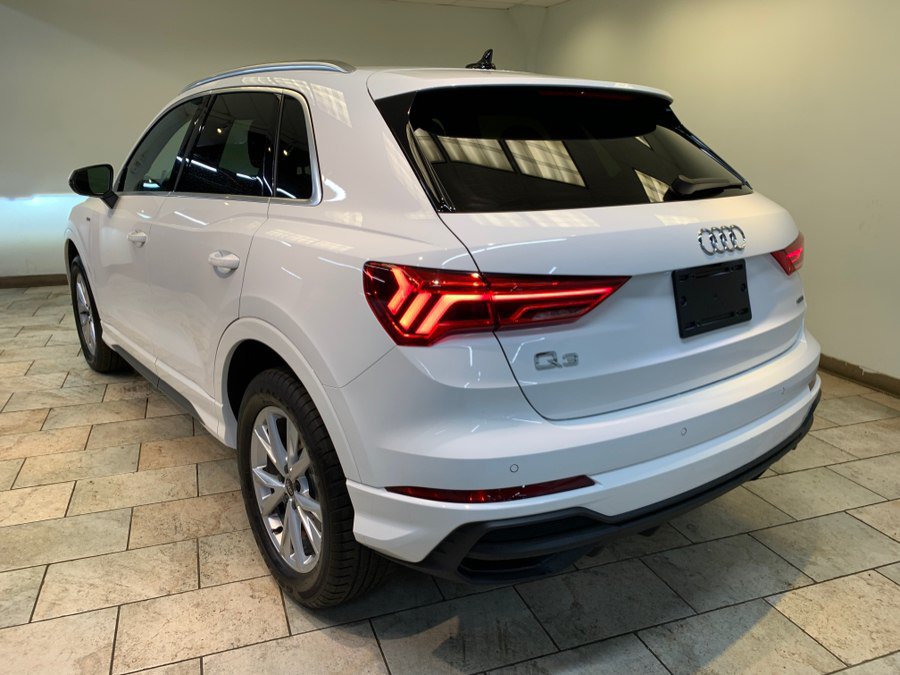 Used 2023 Audi Q3 2.0T Premium w/ Convenience Package AWD/4WD image 6