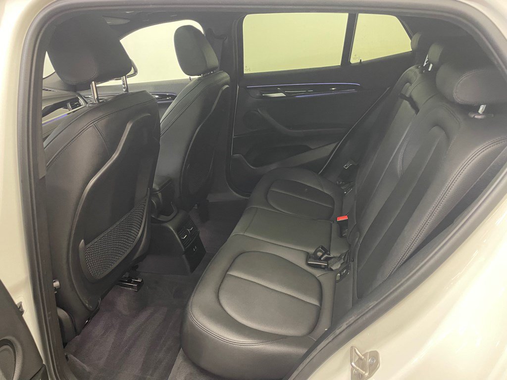 Used 2022 BMW X2 M35i w/ Shadowloine Package AWD/4WD image 7