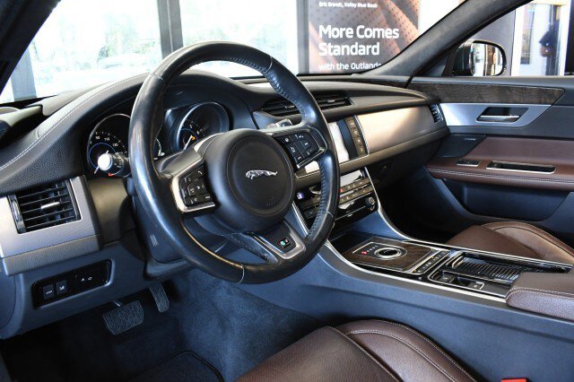 Used 2016 Jaguar XF R-Sport AWD/4WD image 27