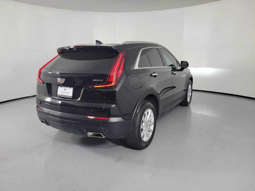 Certified 2023 Cadillac XT4 Luxury w/ Cold Weather Package image 4