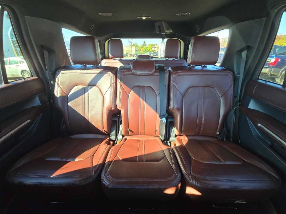 Used 2022 Ford Expedition Limited AWD/4WD image 18