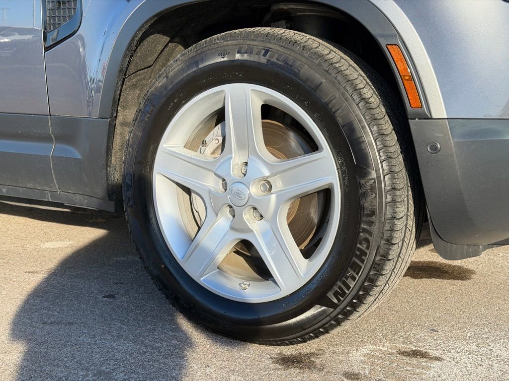 Used 2021 Land Rover Defender 110 SE image 27