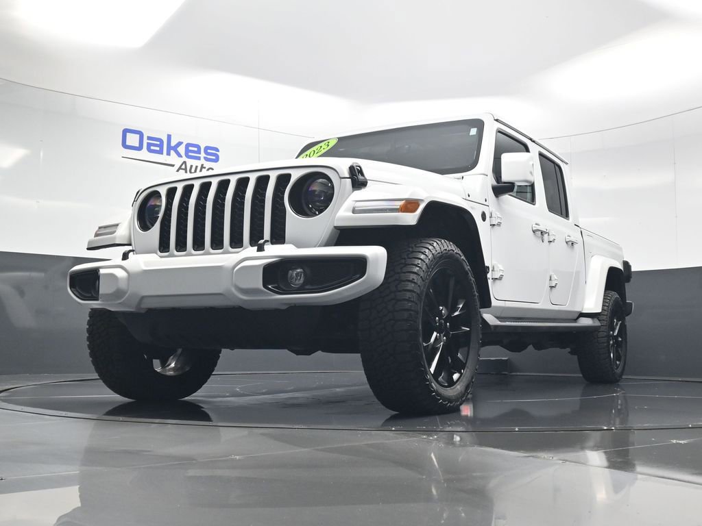 Used 2023 Jeep Gladiator Overland image 40