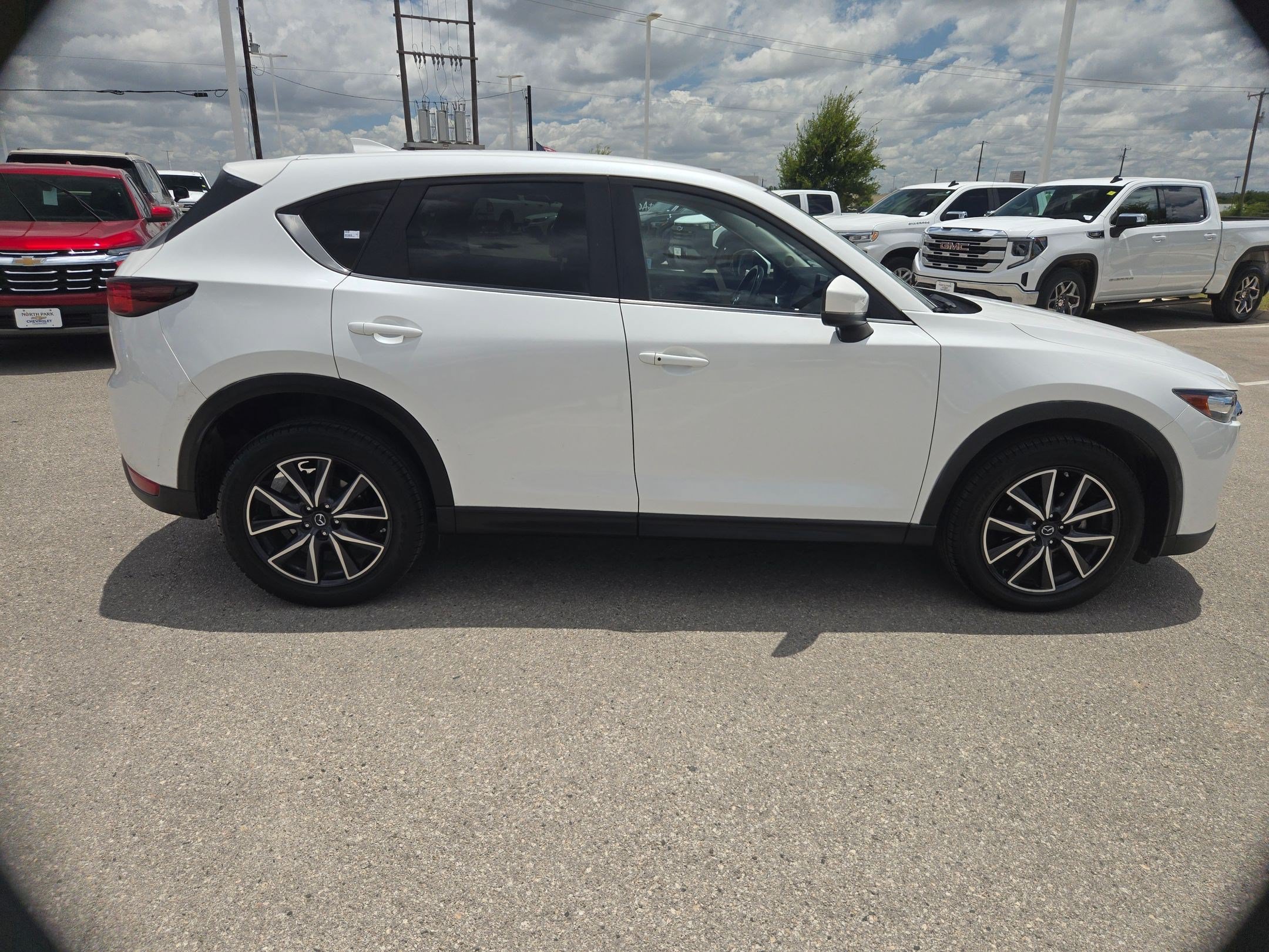 Used 2018 MAZDA CX-5 Touring AWD/4WD image 2