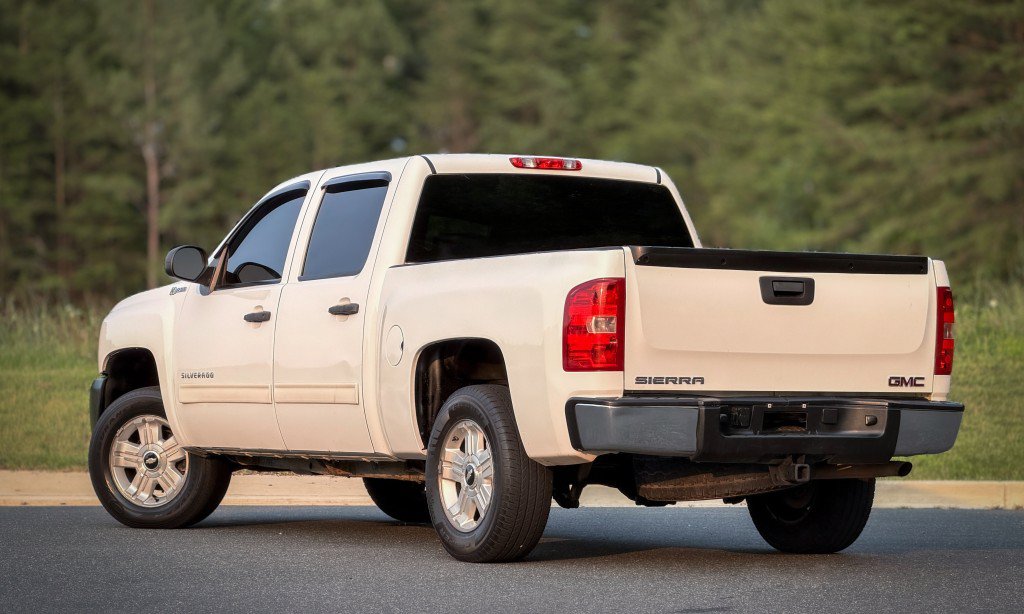 Used 2010 Chevrolet Silverado 1500 4x4 Crew Cab Hybrid image 9
