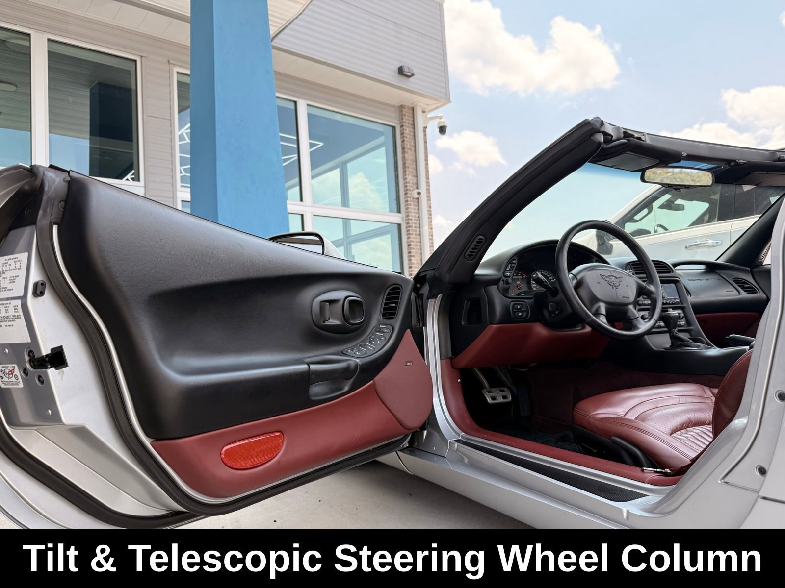 Used 1999 Chevrolet Corvette Convertible w/ Memory Pkg image 39