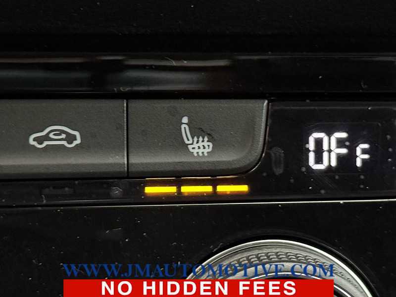 Used 2024 Volkswagen Taos SE FWD image 40