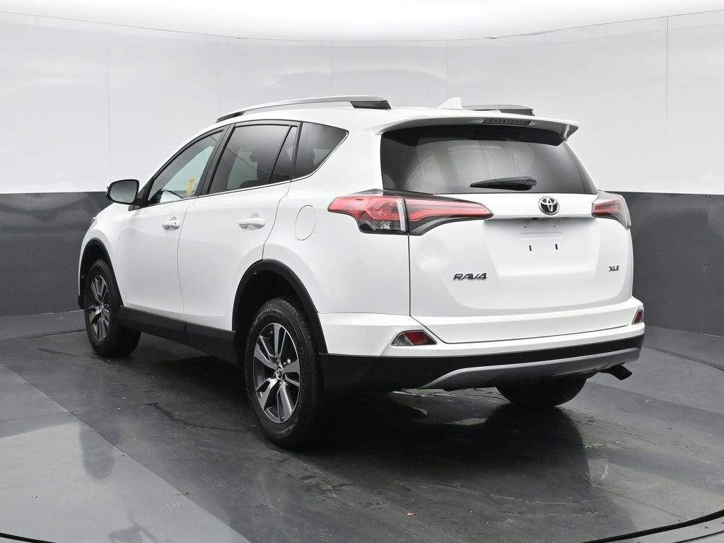 Used 2018 Toyota RAV4 XLE w/ Plus Extra Value Package image 5