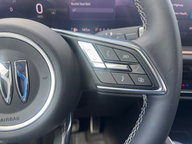 Used 2025 Buick Envision Sport Touring image 13
