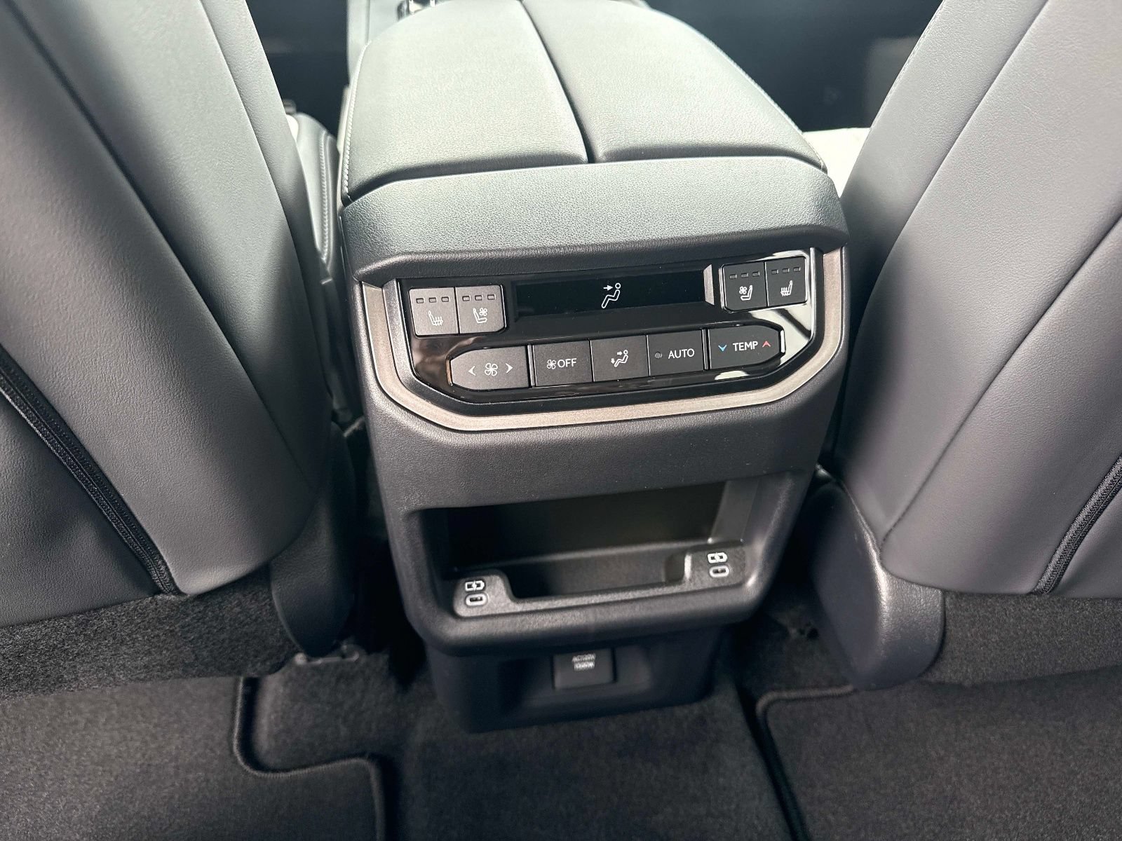 New 2026 Lexus TX 500h AWD image 16