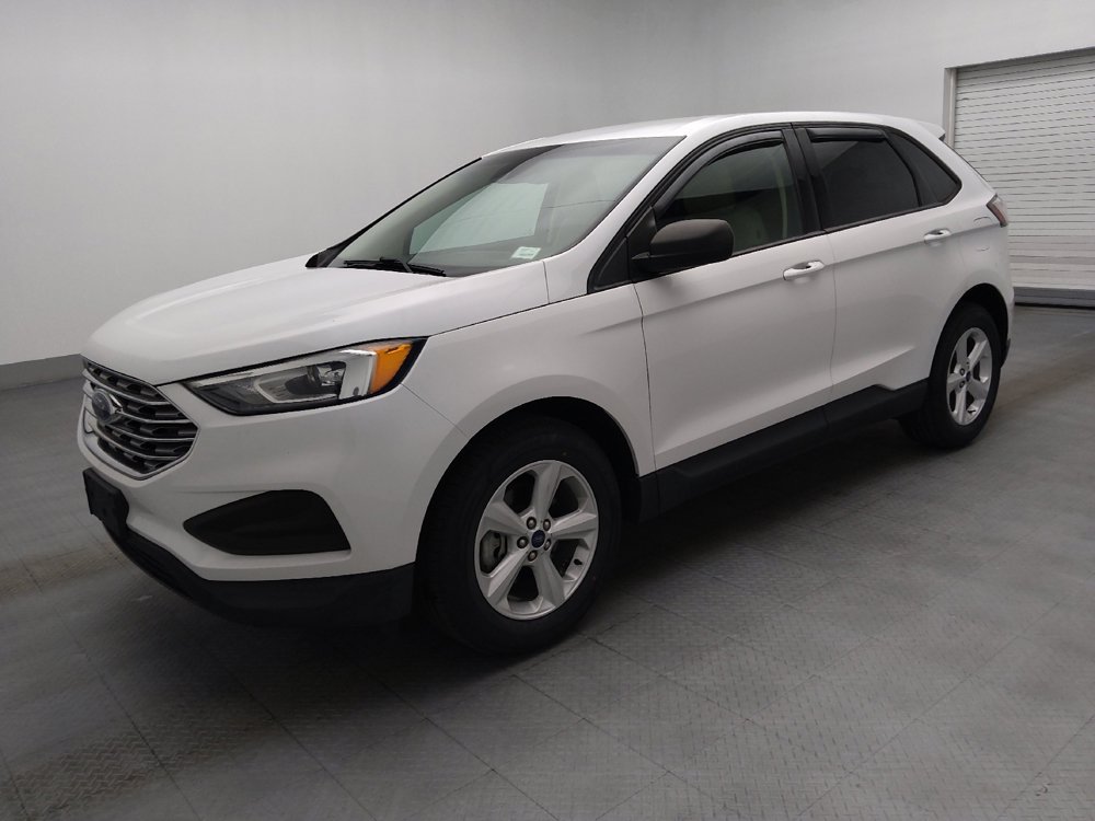 Used 2019 Ford Edge SE FWD image 2