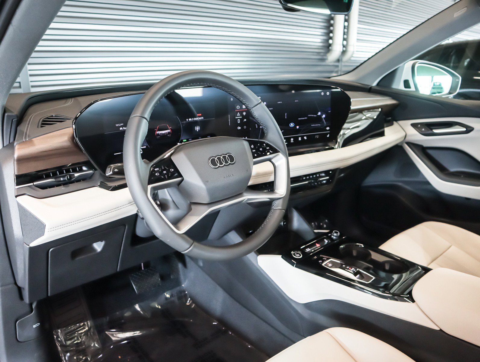 New 2025 Audi Q6 e-tron Premium AWD/4WD image 17