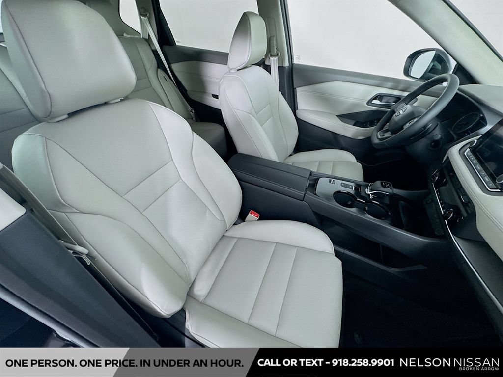 New 2026 Nissan Rogue Dark Armor FWD image 28