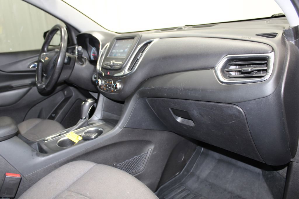 Used 2018 Chevrolet Equinox LT image 22