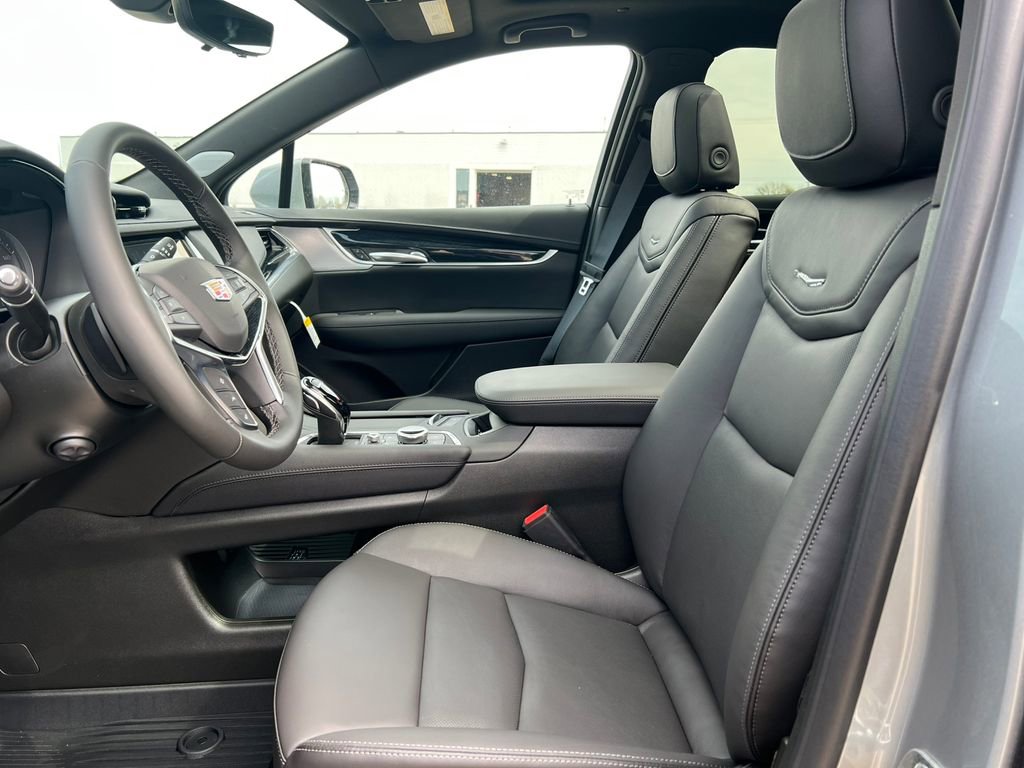 New 2026 Cadillac XT5 Premium Luxury image 4