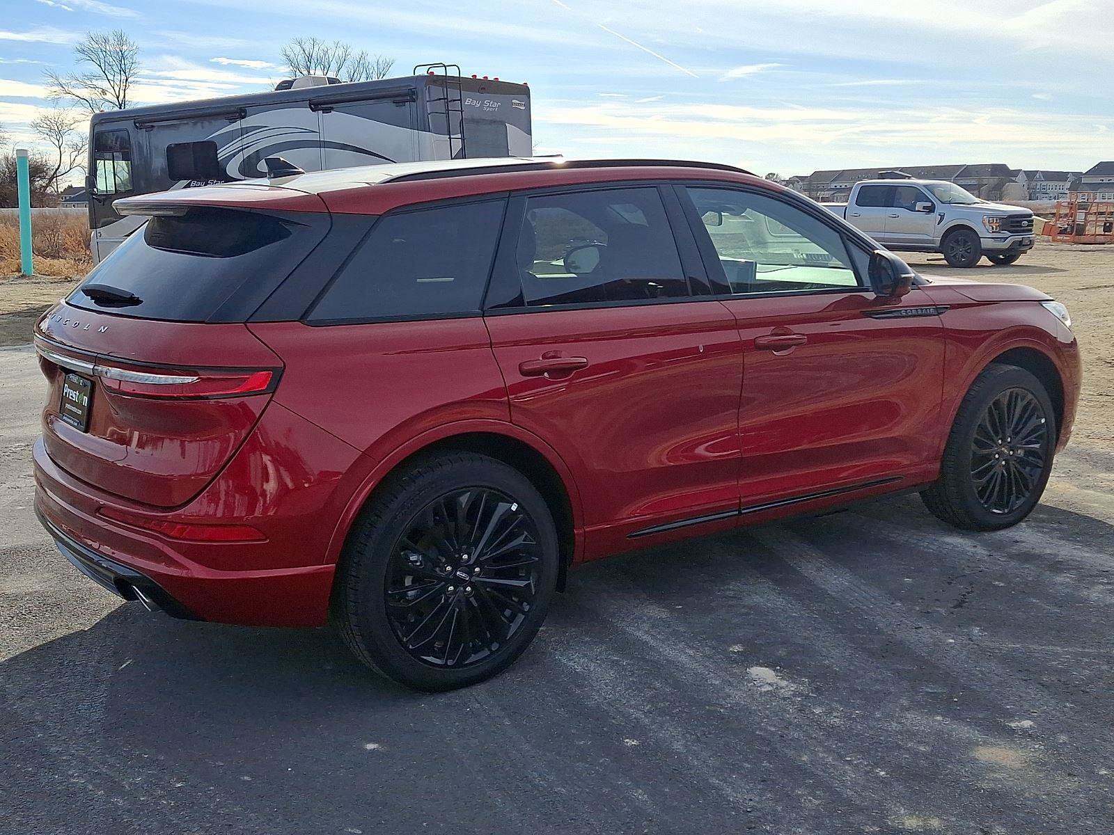 New 2025 Lincoln Corsair Grand Touring w/ Equipment Group 302A image 3