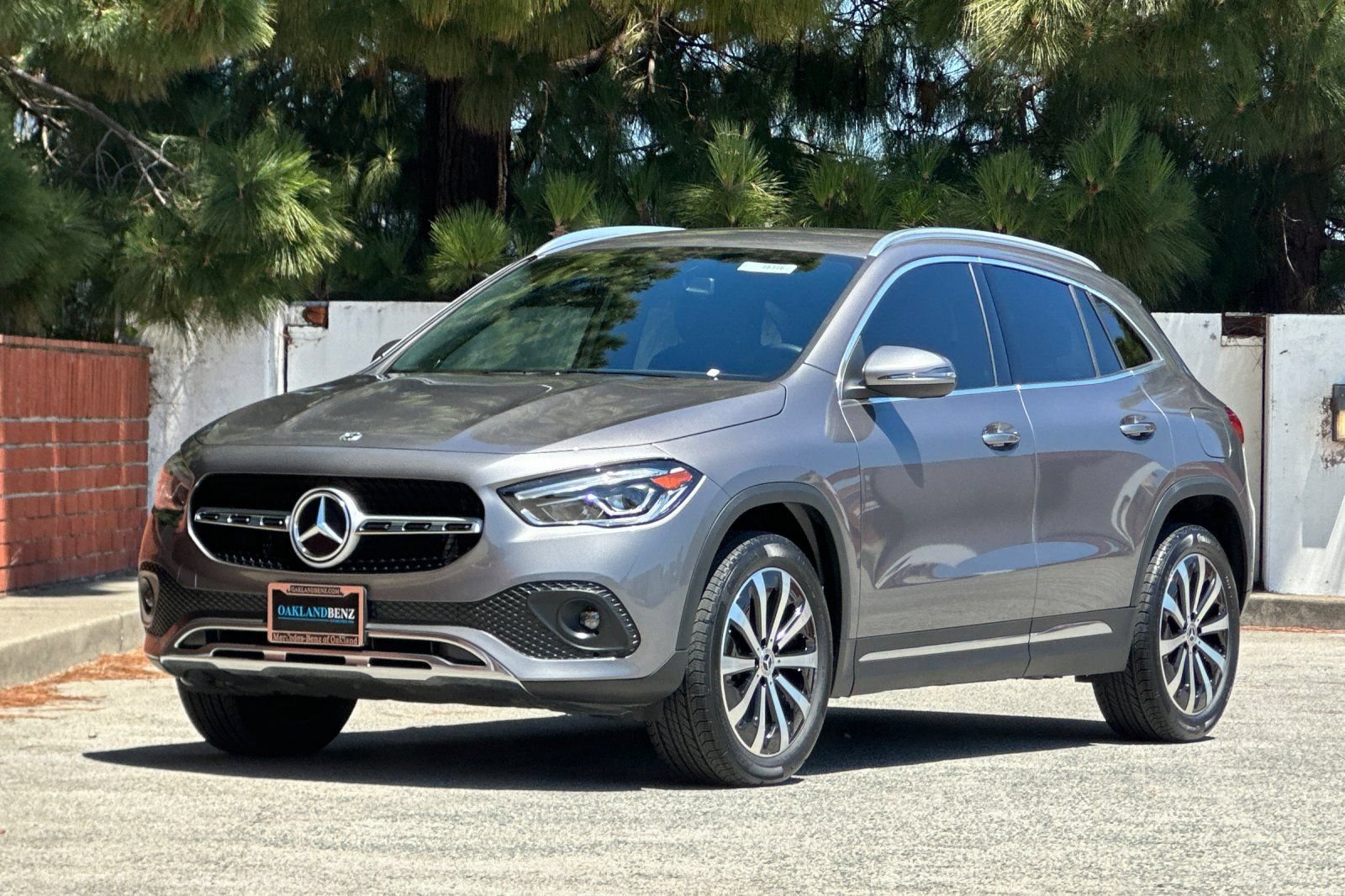 Certified 2023 Mercedes-Benz GLA 250 w/ Premium Package image 8