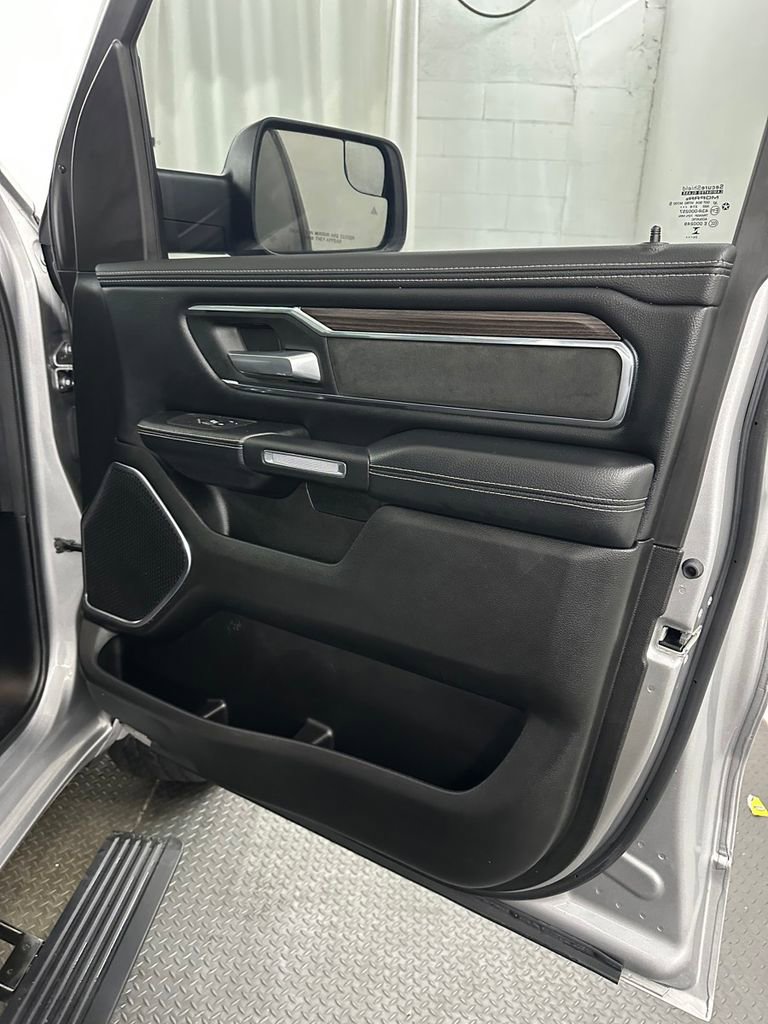 Used 2025 RAM 1500 Laramie w/ Laramie Southwest Edition image 35