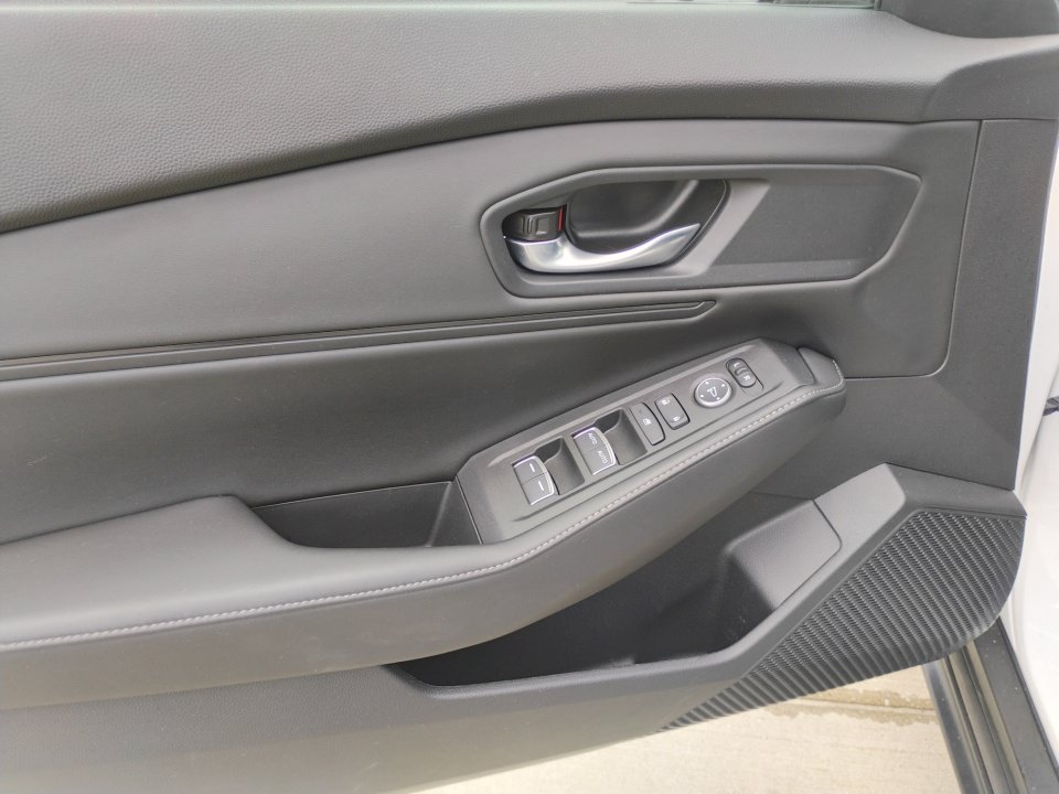 Certified 2025 Honda Accord Sport image 32