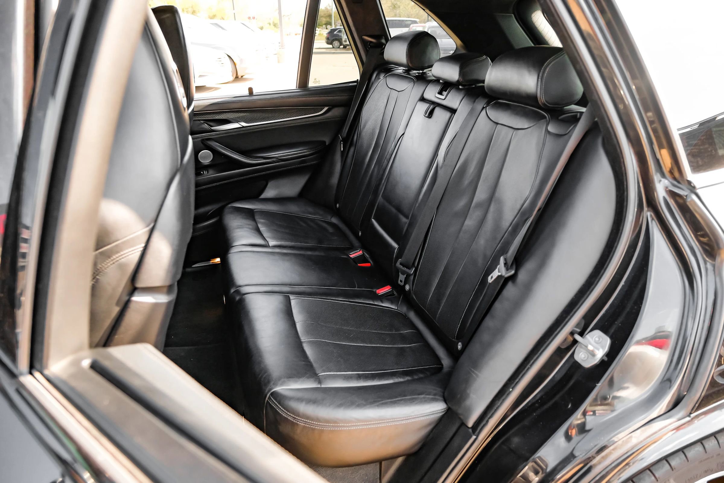 Used 2016 BMW X5 M image 47