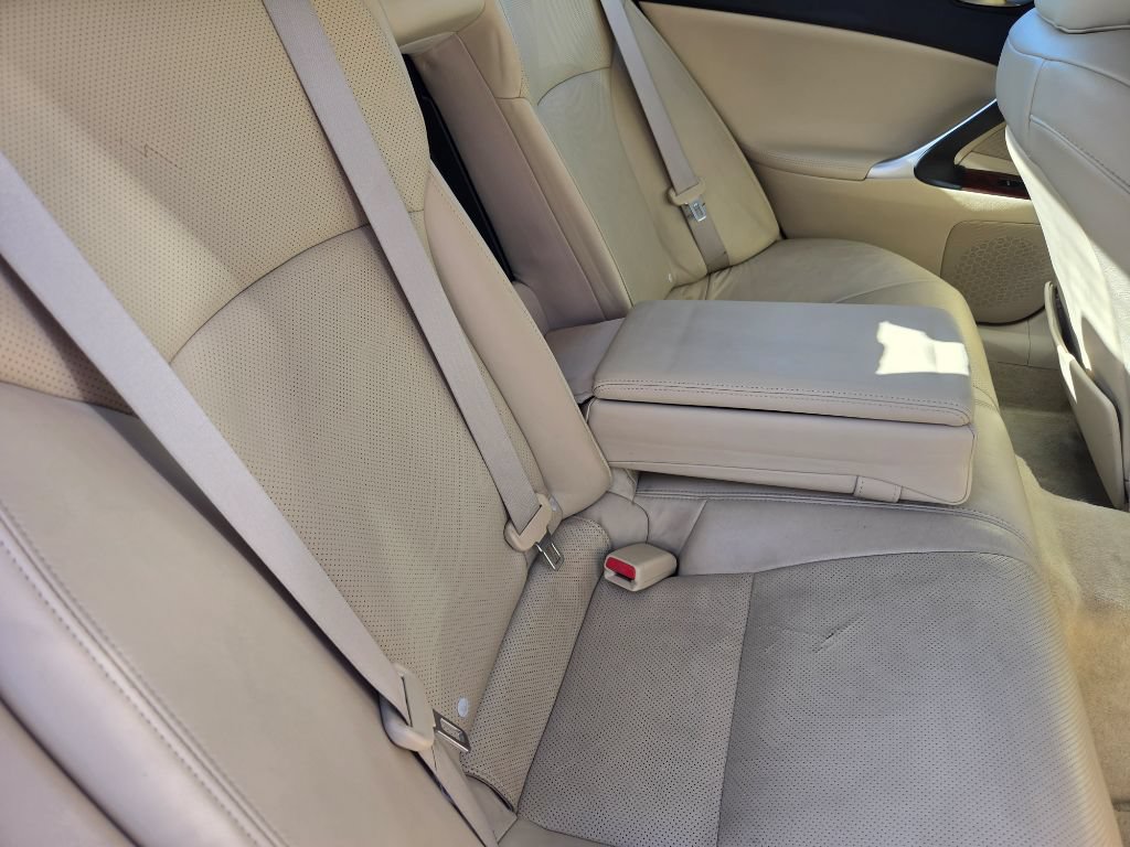 Used 2007 Lexus IS 250 RWD image 36