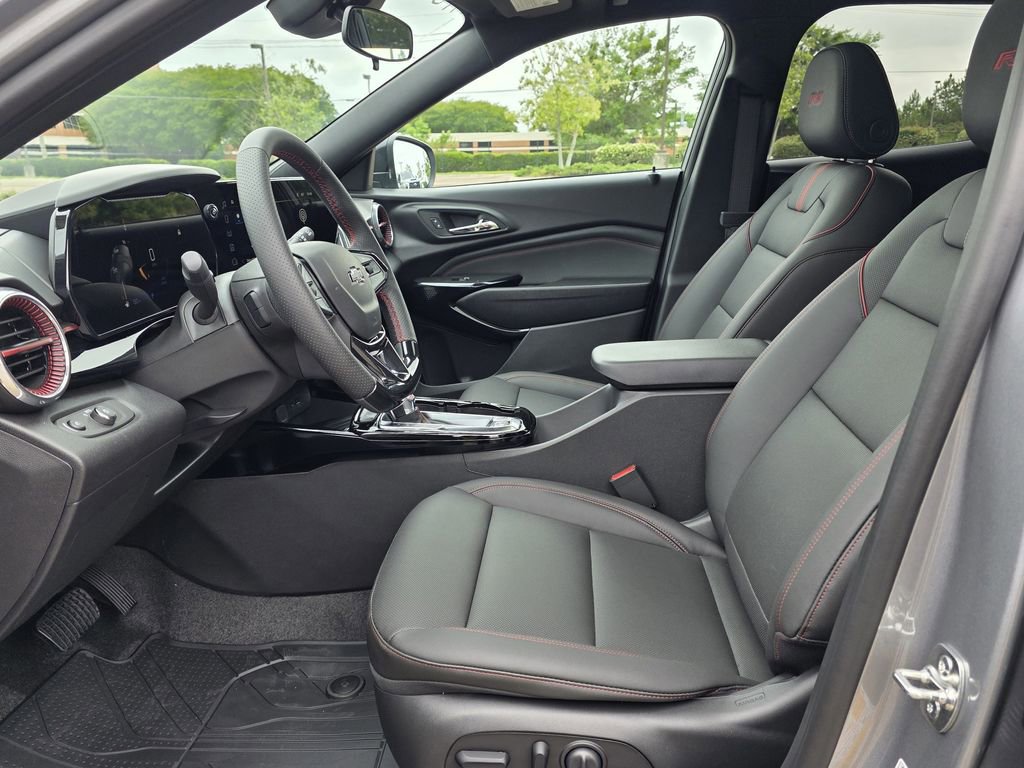 New 2026 Chevrolet Trax RS w/ Sunroof Package FWD image 22
