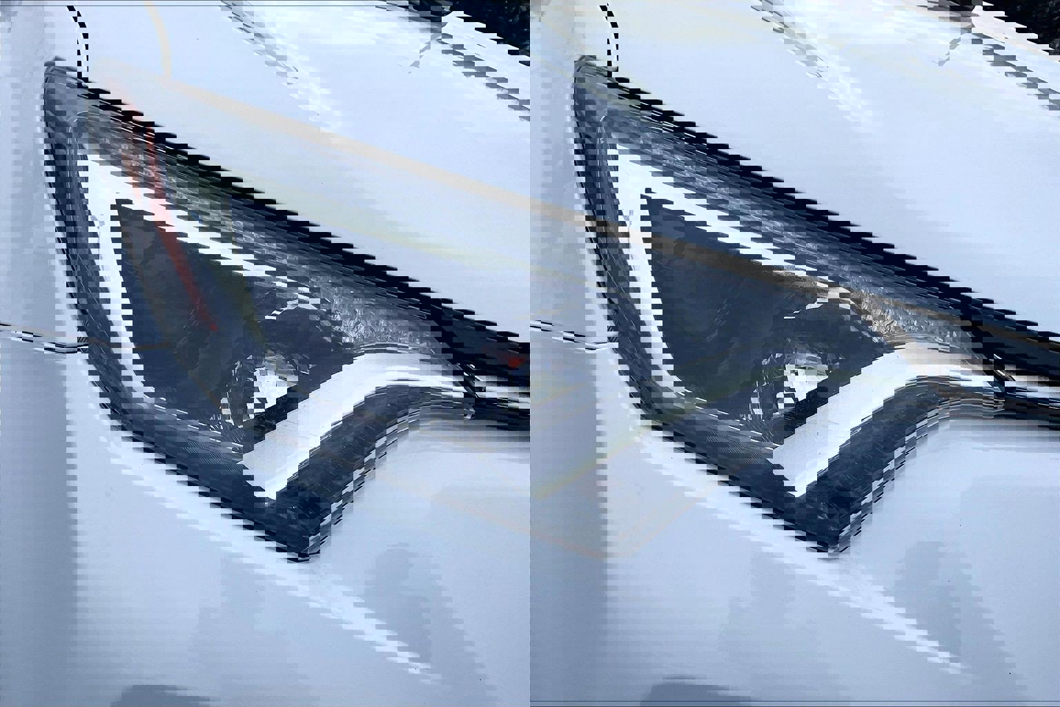 Used 2018 Toyota RAV4 XLE image 27