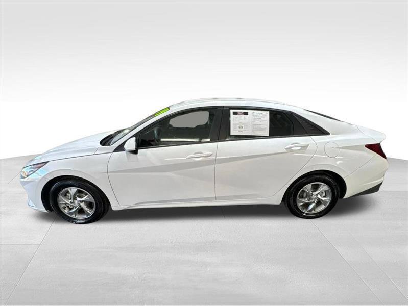 Used 2021 Hyundai Elantra SE FWD image 8