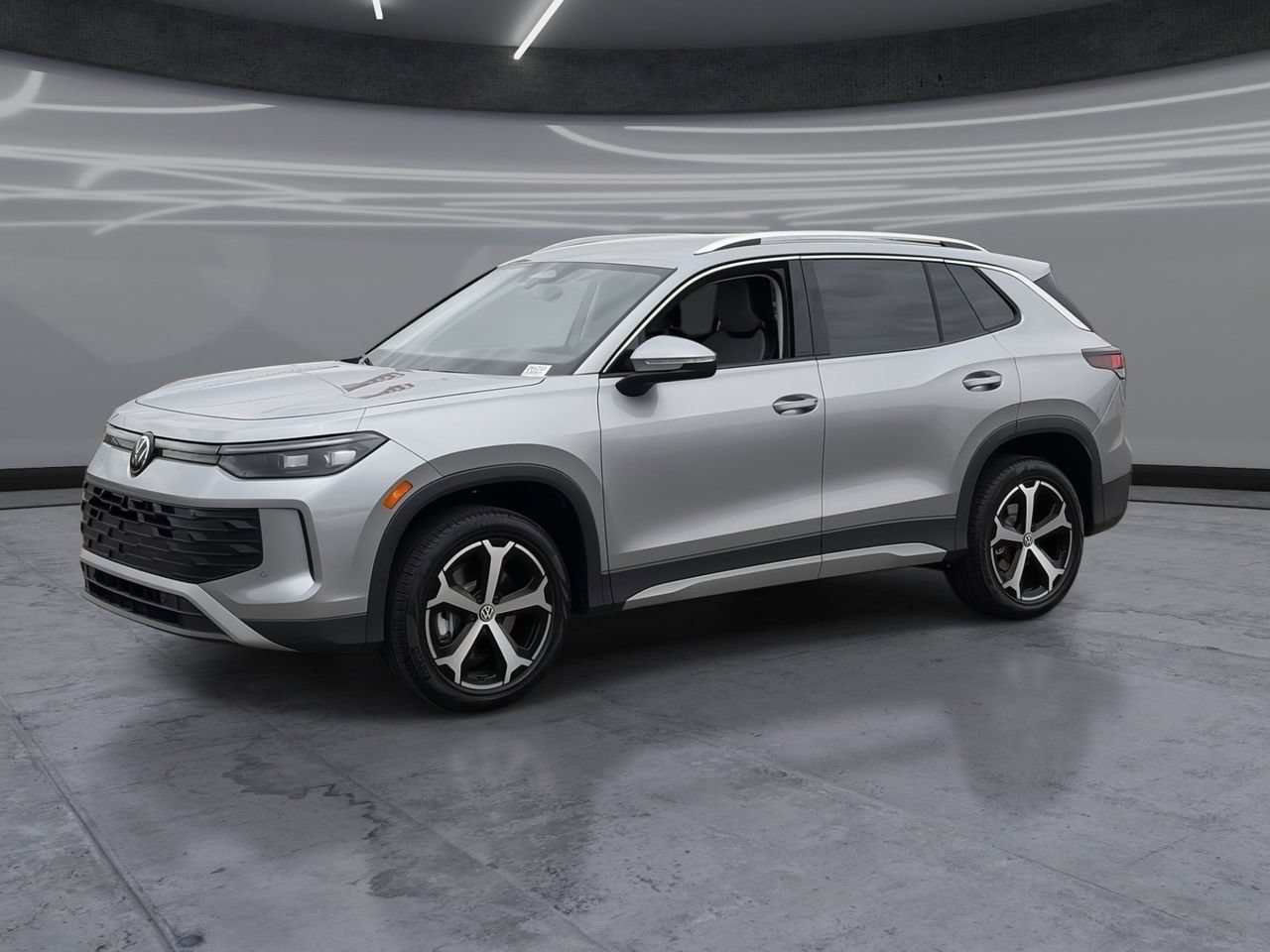 New 2026 Volkswagen Tiguan SE AWD/4WD image 3