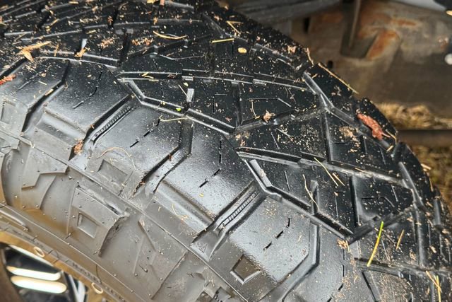 Used 2017 GMC Sierra 2500 SLE w/ SLE Preferred Package image 15