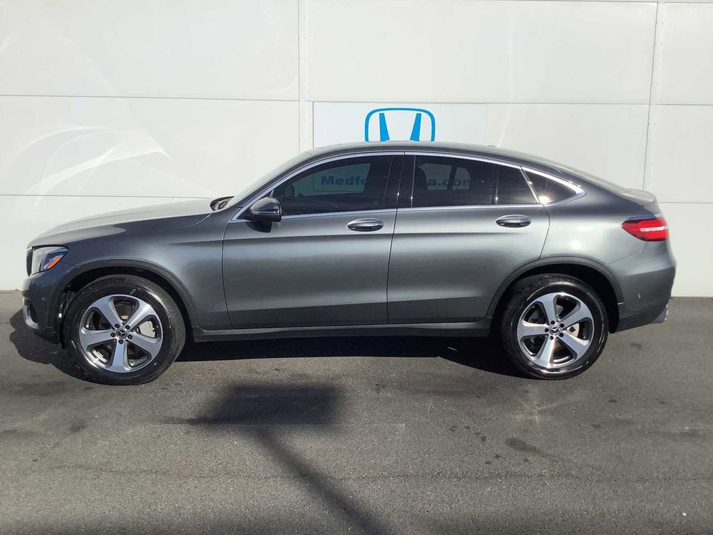 Used 2019 Mercedes-Benz GLC 300 4MATIC Coupe image 3