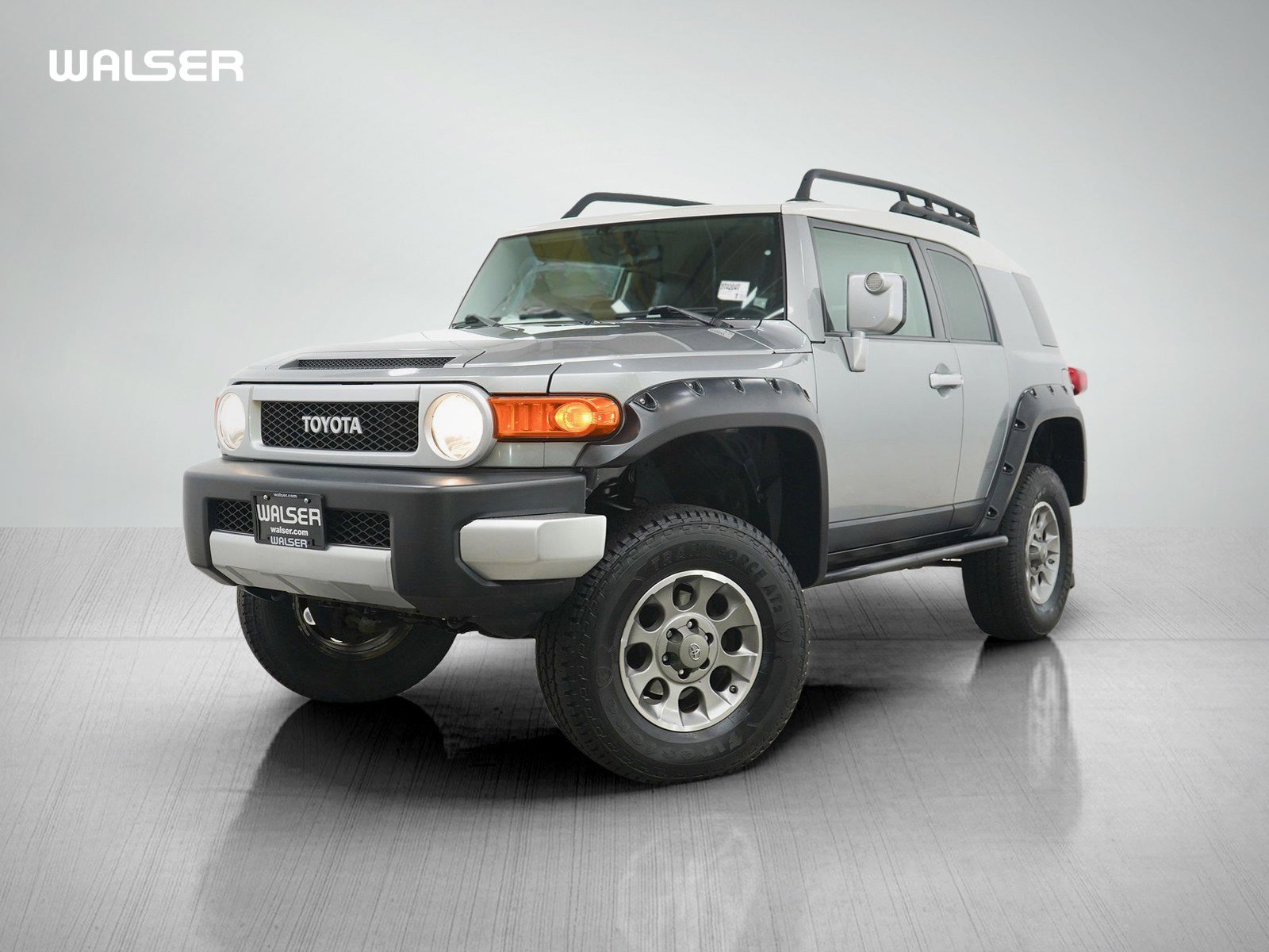 Used 2011 Toyota FJ Cruiser 4WD w/ Upgrade Pkg image 1