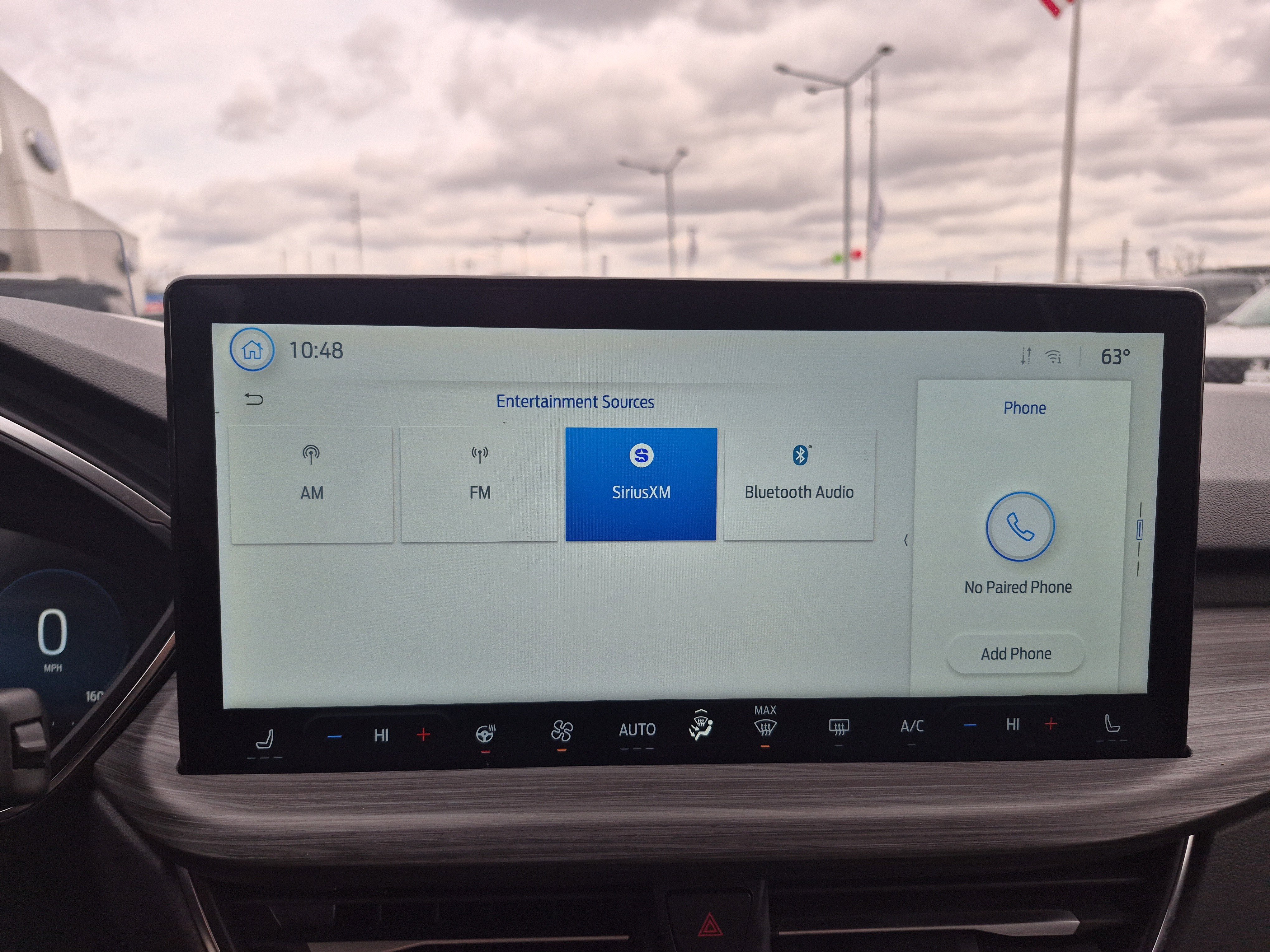 Certified 2025 Ford Escape SE w/ PHEV Premium Package FWD image 33