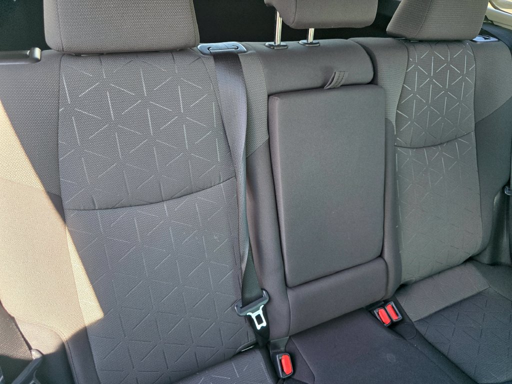 Used 2020 Toyota RAV4 XLE AWD/4WD image 16