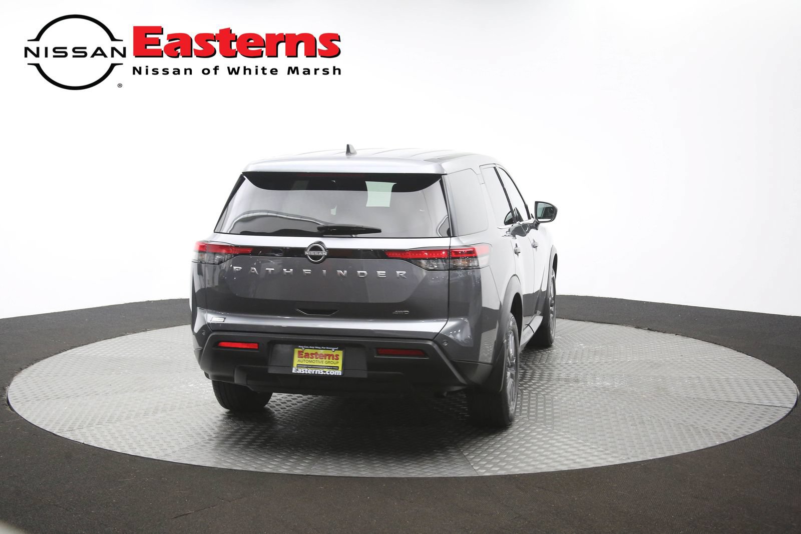 Used 2023 Nissan Pathfinder S AWD/4WD image 37