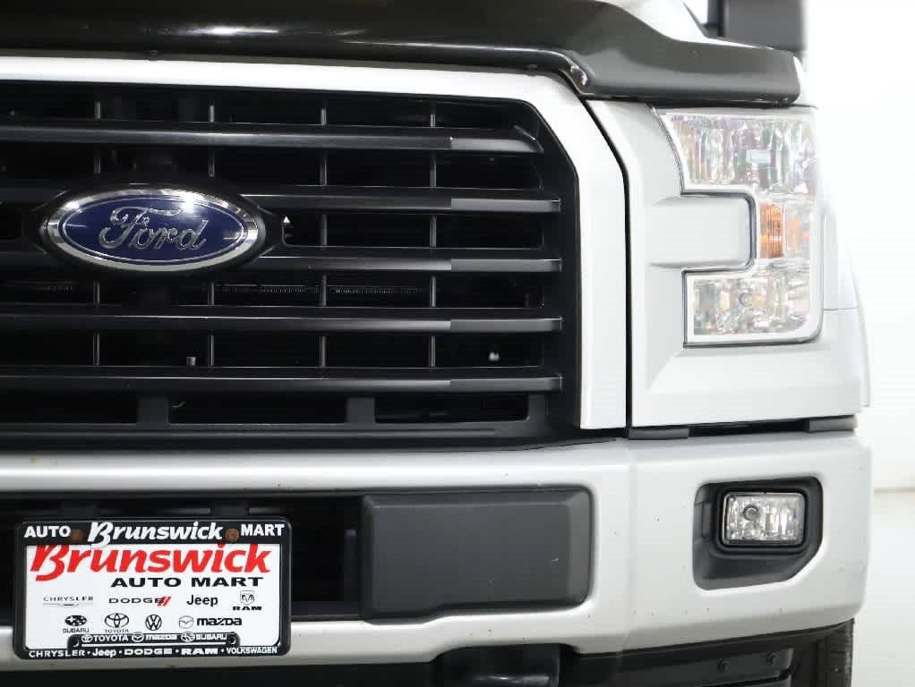 Used 2017 Ford F150 XLT w/ Equipment Group 302A Luxury AWD/4WD image 7
