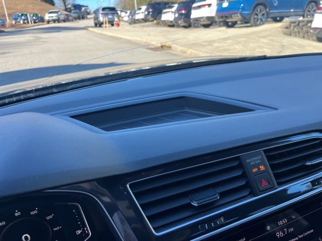 Used 2024 Volkswagen Tiguan SEL R-Line image 23